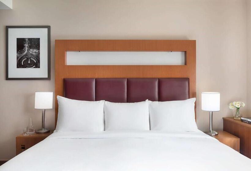 스탠다드 룸 킹사이즈 침대, 57 By Luxurban