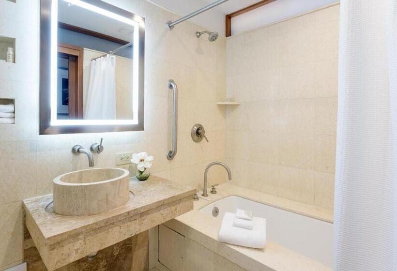 장애인을 위한 스위트, 57 By Luxurban