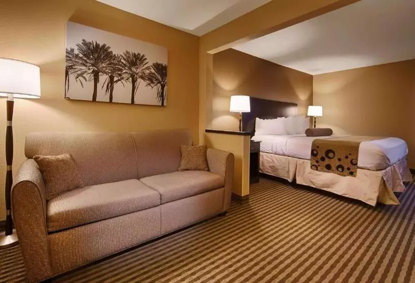 キングサイズベッドのデラックススイート, Best Western Plus Mishawaka Inn