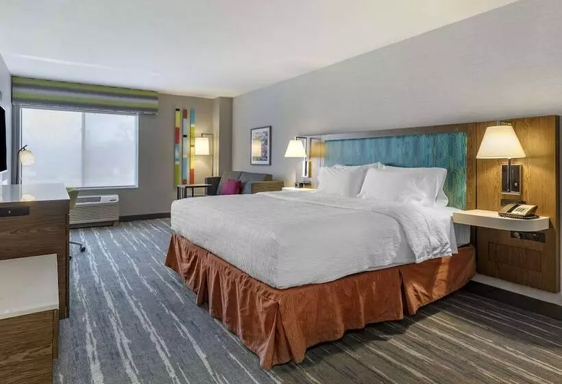 اتاق استاندارد با تخت بزرگ, Hampton Inn Ft. Collins