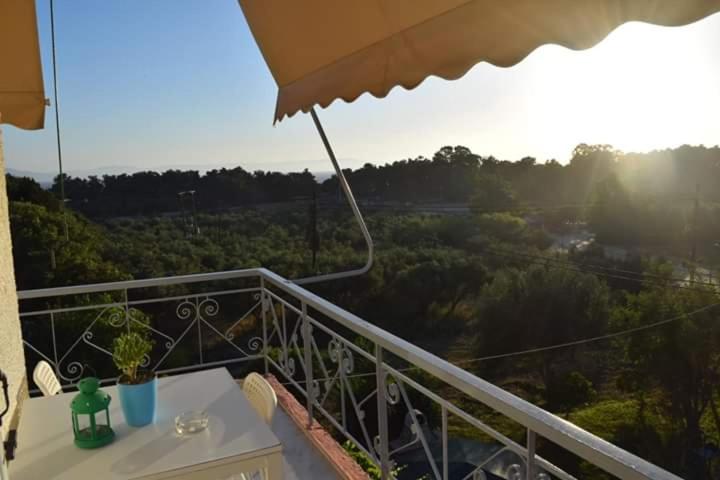 带阳台的三人标准间, Giota Rooms