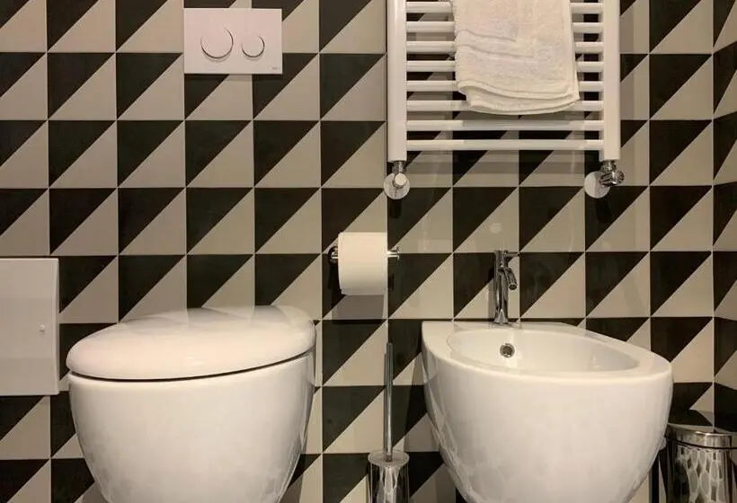 اتاق لوکس با بالکن, Unico B&b Art Decor