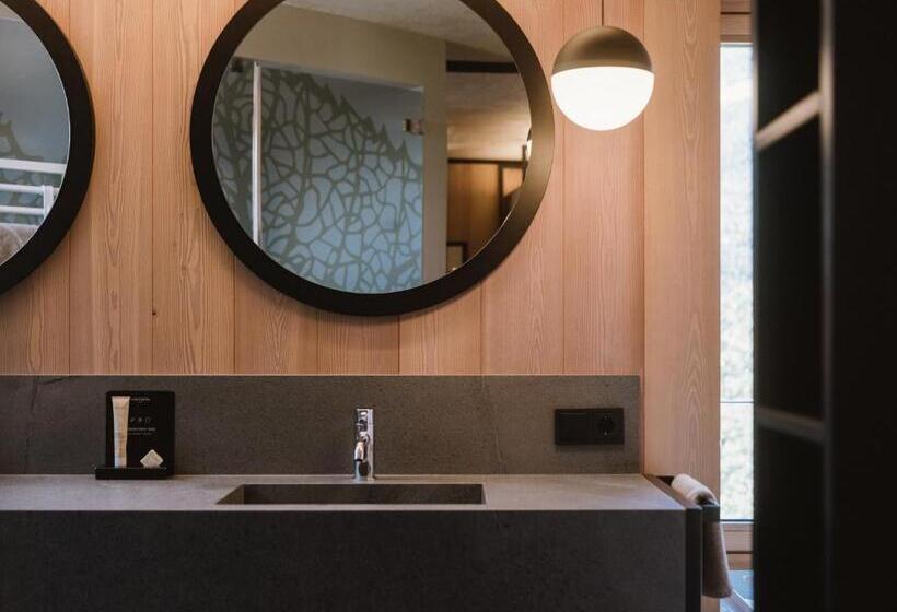 חדר סטנדרט עם מיטת קינג, Lindenhof Pure Luxury & Spa Dolcevita Resort