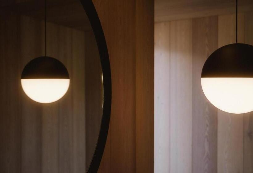 סוויטת ג'וניור, Lindenhof Pure Luxury & Spa Dolcevita Resort