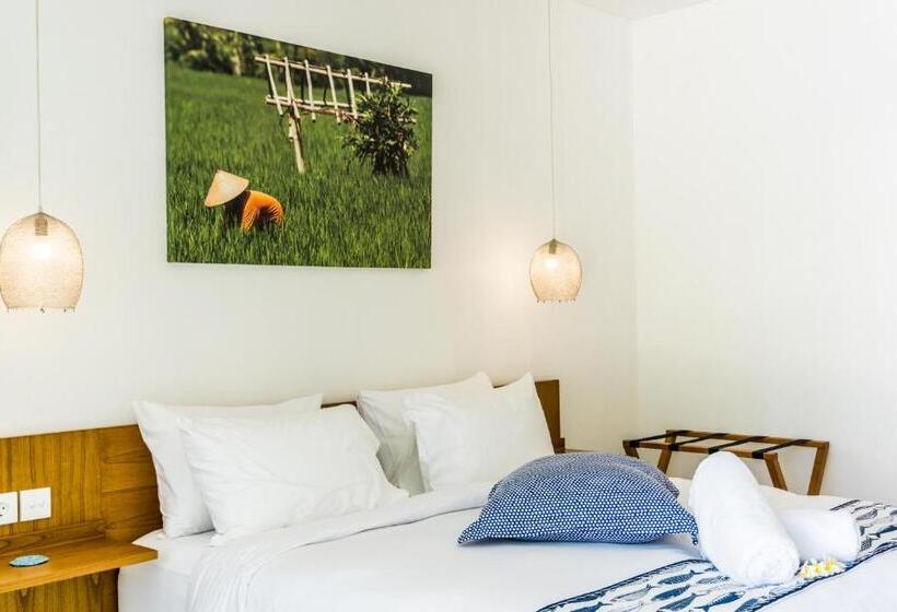 Номер Стандарт Вид на Бассейн, The Capital Hotel And Resort Seminyak