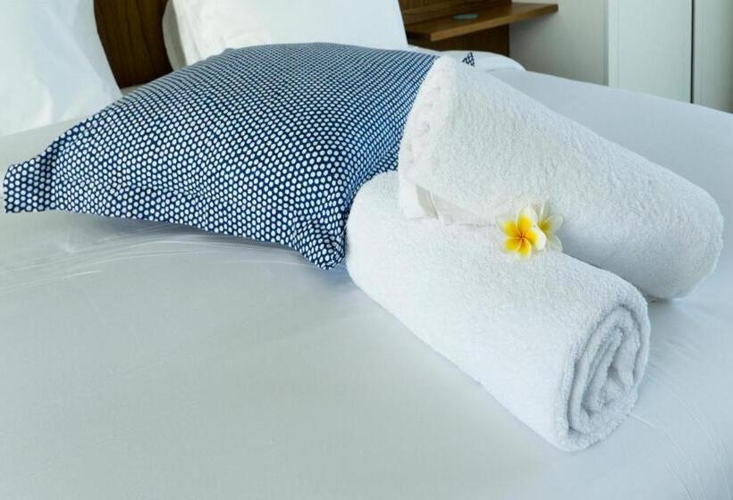 Номер Deluxe, The Capital Hotel And Resort Seminyak