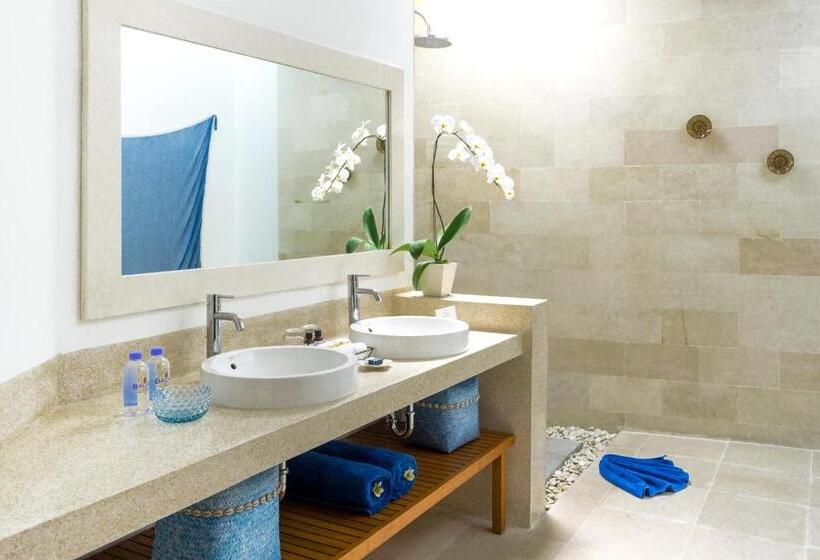 اتاق لوکس, The Capital Hotel And Resort Seminyak