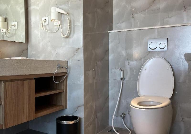 Номер Deluxe, The Capital Hotel And Resort Seminyak