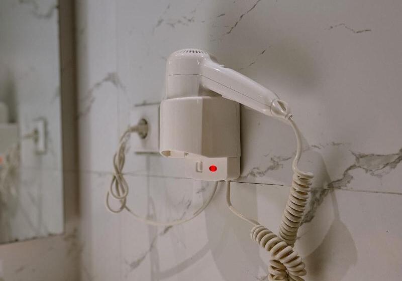 Номер Стандарт Вид на Бассейн, The Capital Hotel And Resort Seminyak