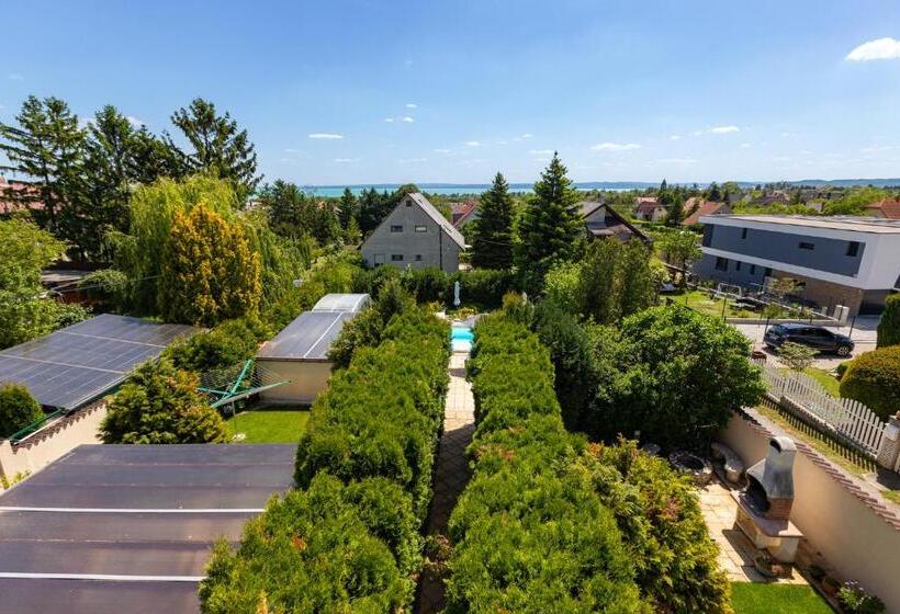 1 Bedroom Apartment Lake View, Balaton Fantasy Villa