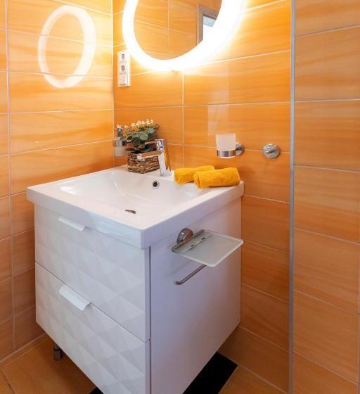 1 Bedroom Apartment Lake View, Balaton Fantasy Villa