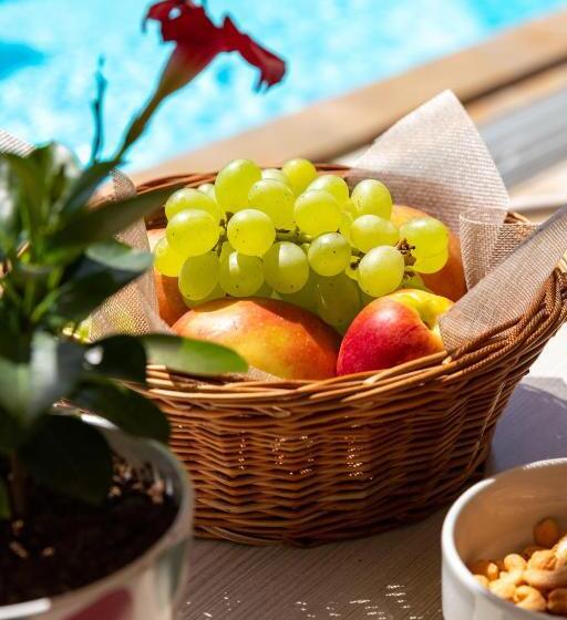 1 Bedroom Apartment Lake View, Balaton Fantasy Villa