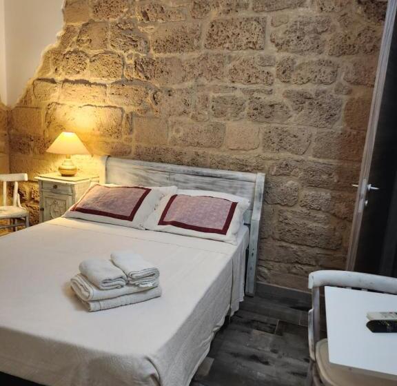 Pokój Standard, Aliga