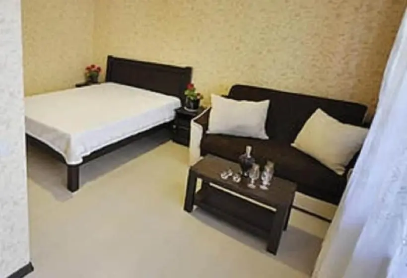 スタンダードルーム, Sadorini Guest House