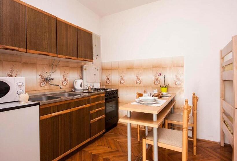 آپارتمان 1 خوابه, Apartments Tanfara