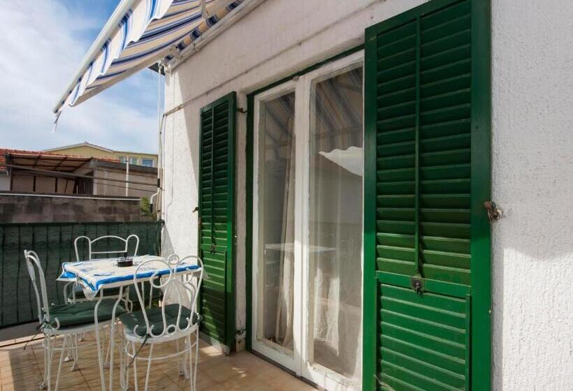 آپارتمان 1 خوابه, Apartments Tanfara