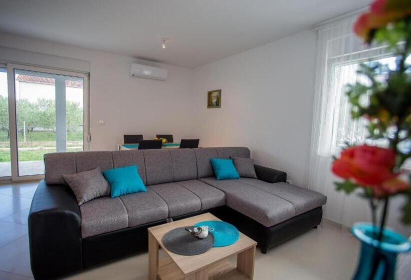 آپارتمان 1 خوابه, Enelani Apartments