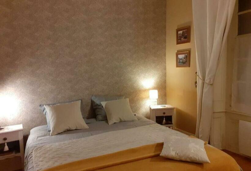 スーペリアールーム, Manoir Tregont Mab