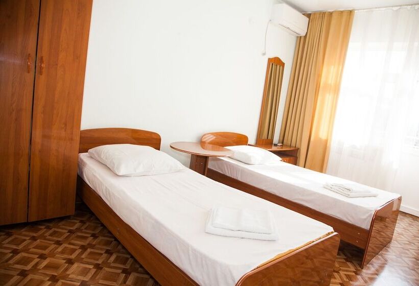 اتاق استاندارد با بالکن, Leto Guest House