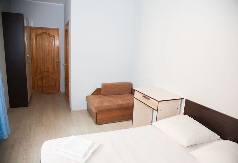 اتاق استاندارد, Leto Guest House