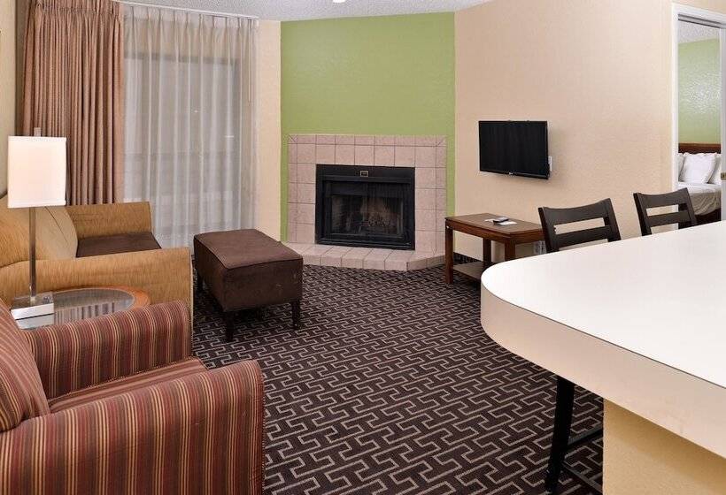 Люкс 2 Спальни, Americas Best Value Inn & Suites Extended Stay Tulsa