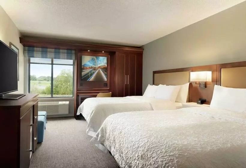 ２ダブルベッドのスタンダードルーム, Hampton Inn West Des Moines Lake Drive