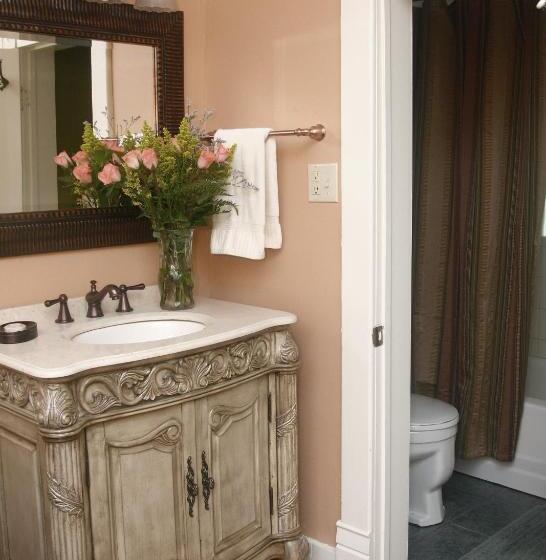 غرفة قياسية, Heartstone Inn