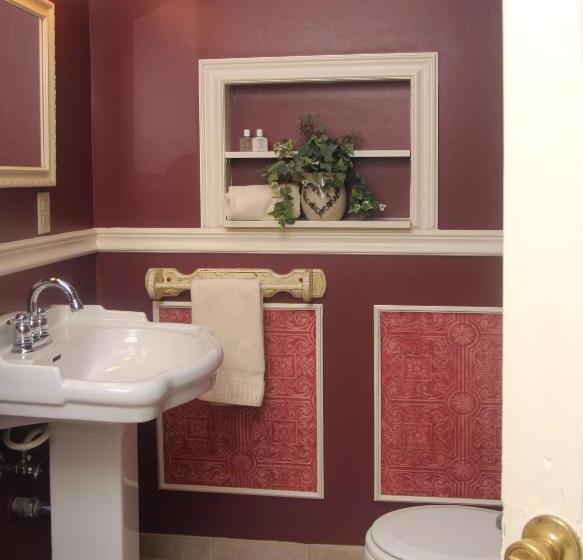 جناح سرير كينج, Heartstone Inn