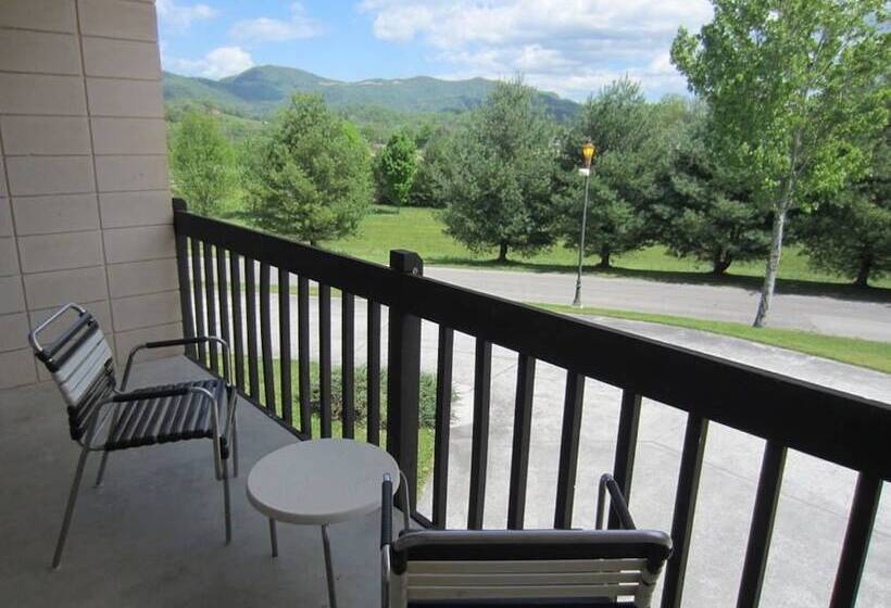 디럭스 룸, Highland Manor Inn