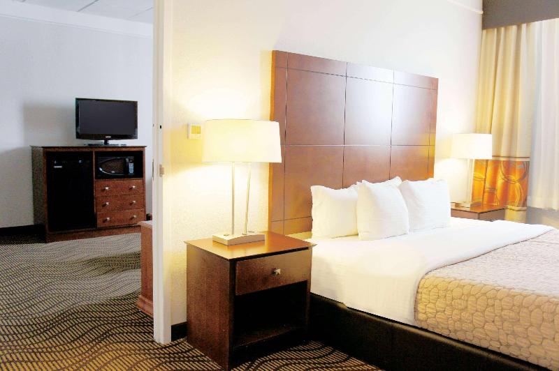 מיטת קינג בסוויטה, La Quinta By Wyndham Silverthorne Summit Co