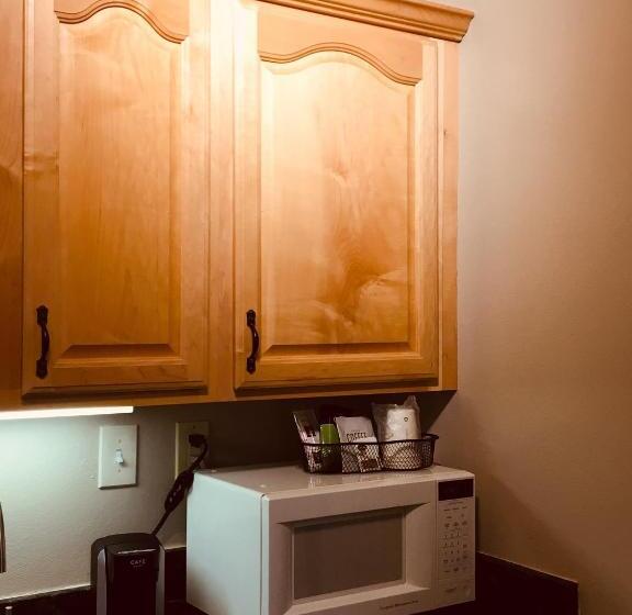 غرفة قياسية لذوى الاحتياجات الخاصة, Hawthorn Extended Stay By Wyndham Conyers