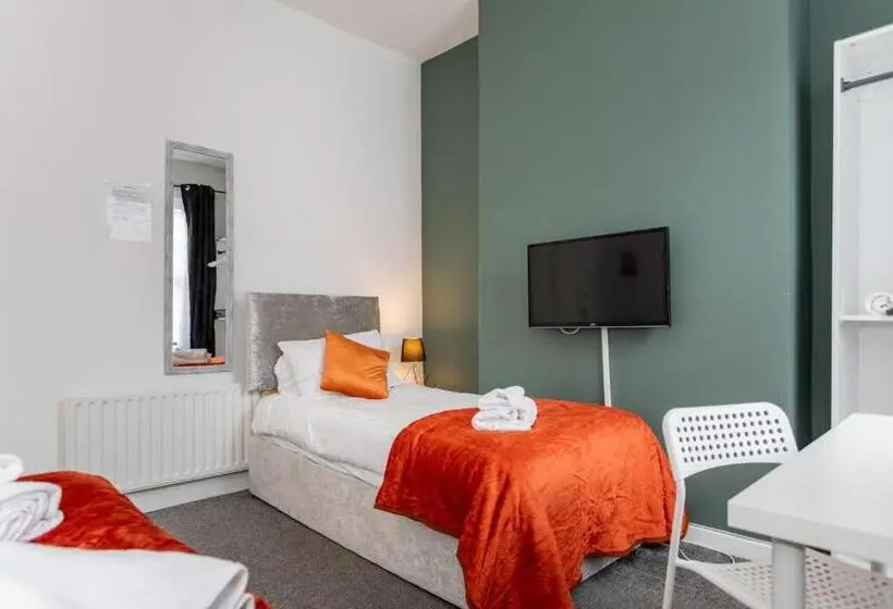 Comfort Kolmen Hengen Huone, Castlereagh Guest House