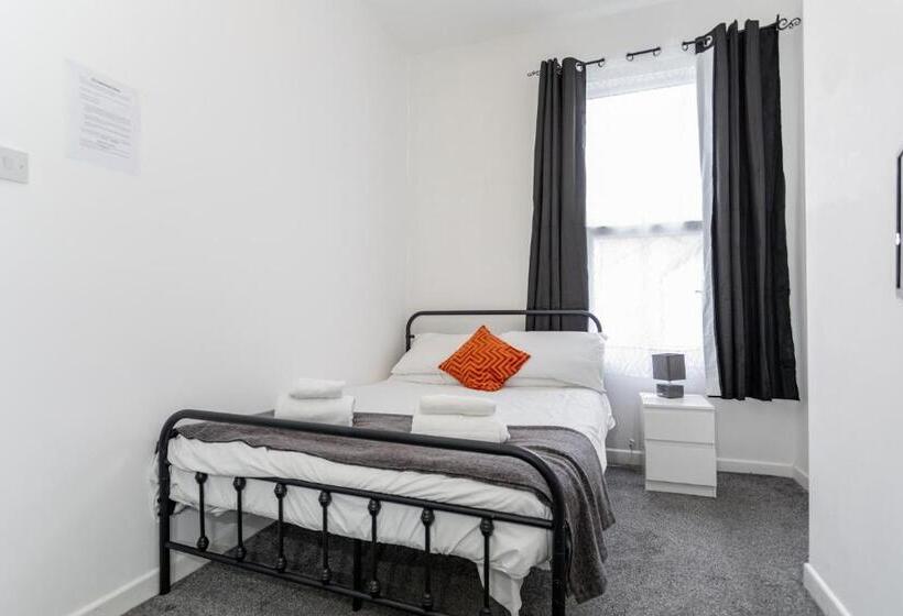 חדר סטנדרט, Castlereagh Guest House