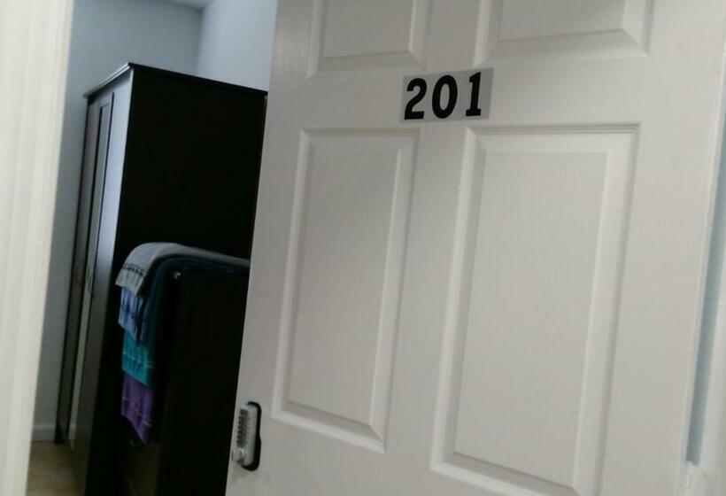 غرفة قياسية رباعية, Fatimataj Mahal