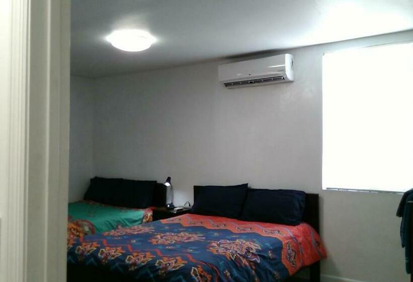 غرفة قياسية رباعية, Fatimataj Mahal