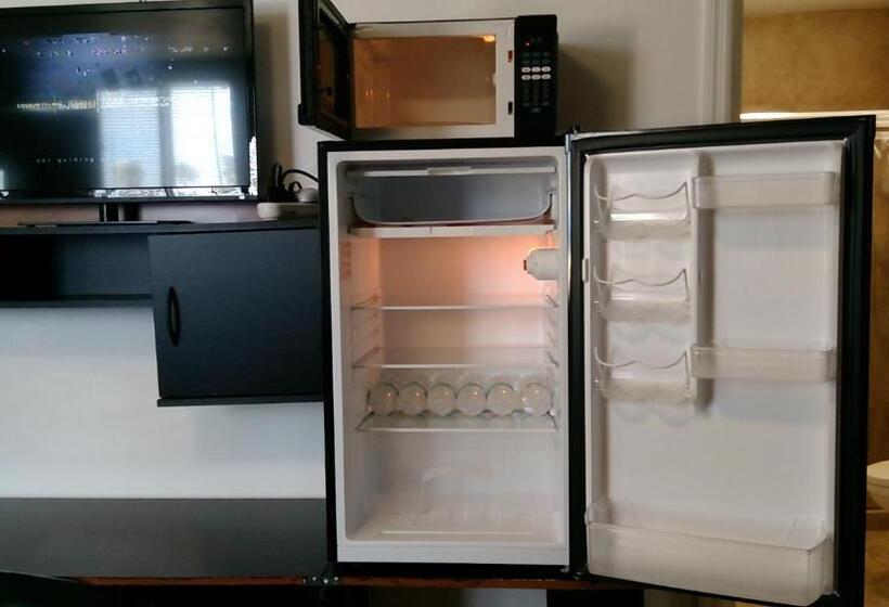 غرفة قياسية رباعية, Fatimataj Mahal