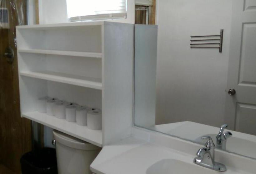 غرفة قياسية رباعية, Fatimataj Mahal