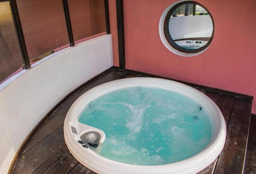 סוויטה דלוקס, Kallisti