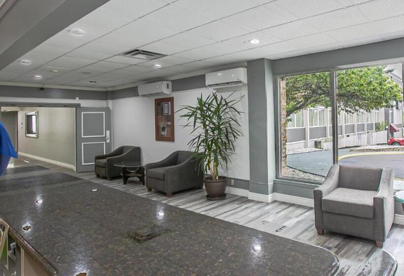 חדר סטנדרט, מיטת קינג, מותאם לאדם עם מוגבלויות, Quality Inn Dayton Airport