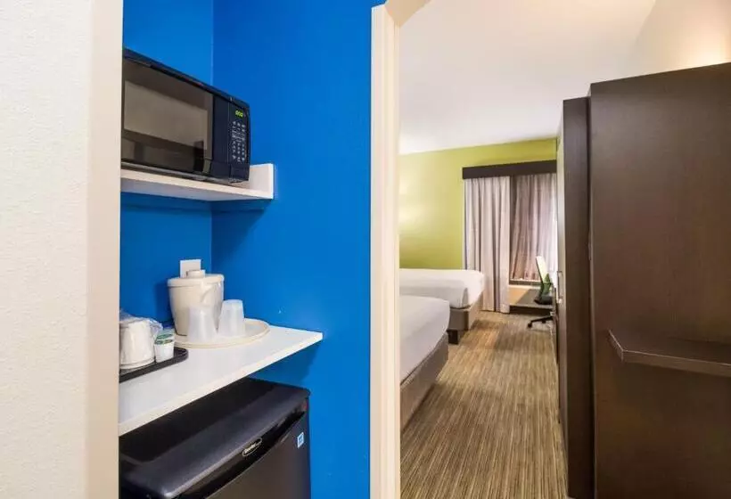 ２ダブルベッドのスタンダードルーム, Clarion Pointe New Bern