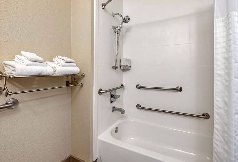 جناح لذوى الاحتياجات الخاصة, Comfort Inn La Porte