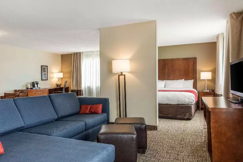 スイート, Comfort Inn La Porte