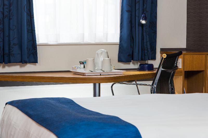 غرفة قياسية سرير كينج, Holiday Inn Express Hotel & Suites Farmington, An Ihg