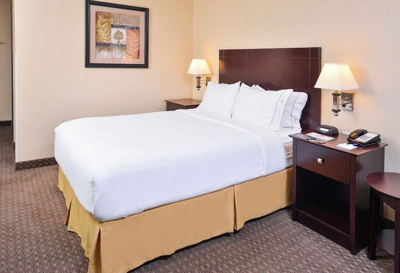 Люкс, Holiday Inn Express Hotel & Suites Portland   Jantzen Beach, An Ihg
