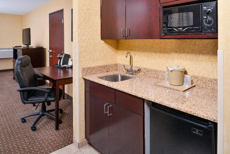 Стандартный Номер Кровать Кинг, Holiday Inn Express Hotel & Suites Portland   Jantzen Beach, An Ihg