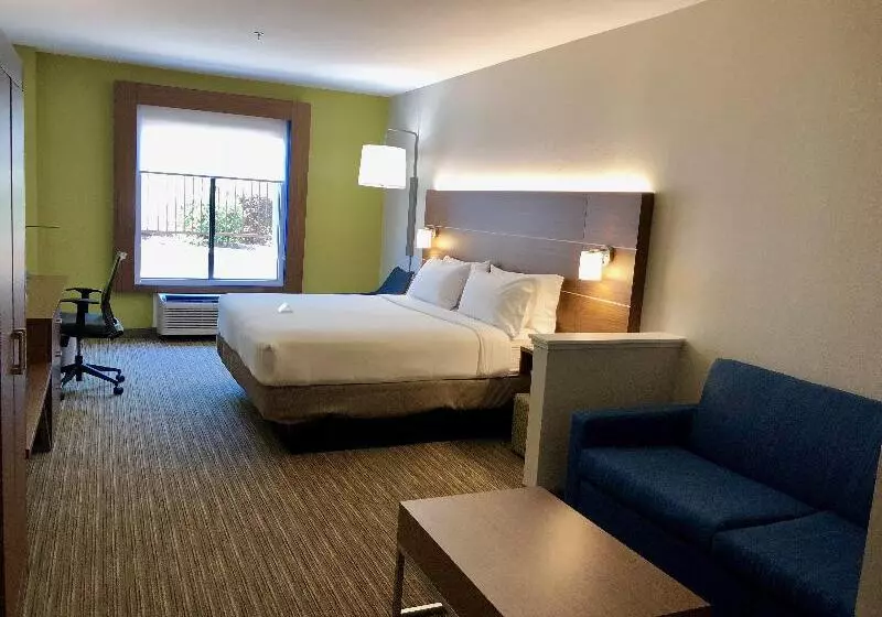 キングサイズベッドのスイートルーム, Holiday Inn Express Arlington Interstate 20 Parks Mall, An Ihg