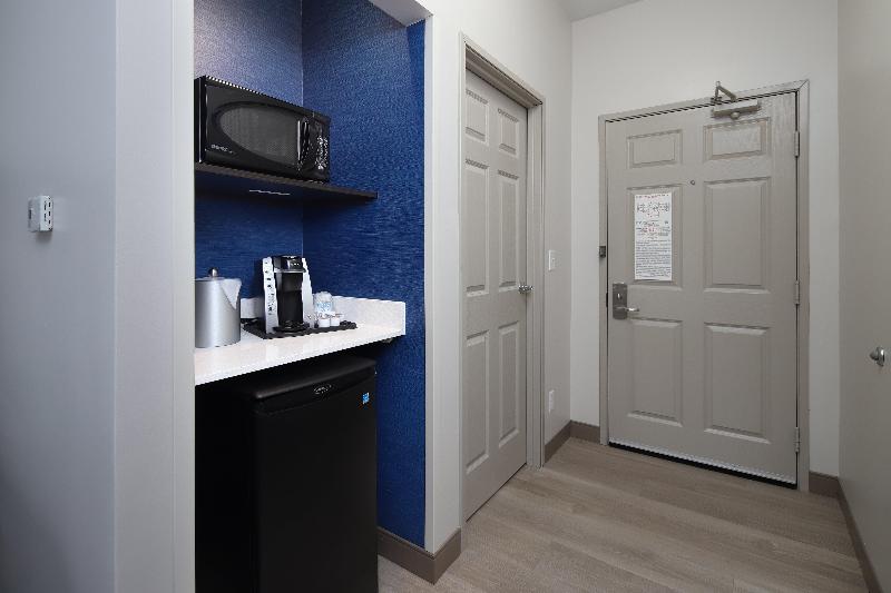 Стандартный Номер Кровать Кинг, Holiday Inn Express Grand Rapids Southwest, An Ihg
