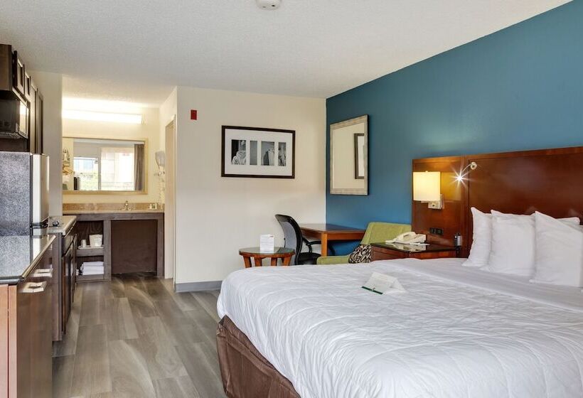 带2个双人床的标准工作室, Quality Inn Sumter