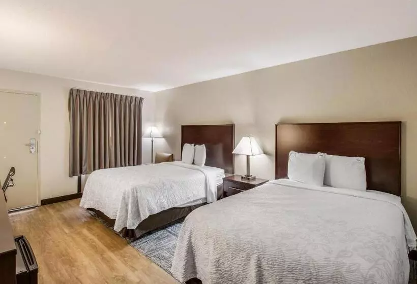 障害者適応デラックスルーム, Red Roof Inn Plus+ Dallas   Addison