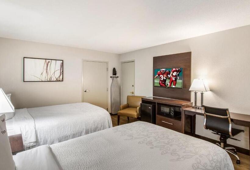 Mozgáskorlátozott Deluxe Szoba, Red Roof Inn Plus+ Dallas   Addison